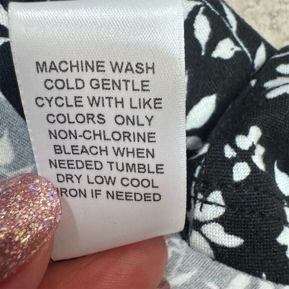 NWOT Fortune + Ivy Women's XL Black Floral Sleeveless Knee Length Dress - Picture 3 of 5